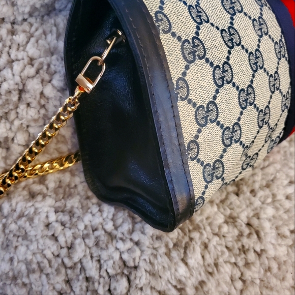 ****SOLD*****Authentic Navy Gucci - Picture 11 of 15